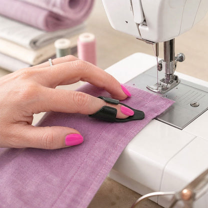 Sewing Finger Protector Clip – Fabric Guide Tool for Safer, Steadier Stitching