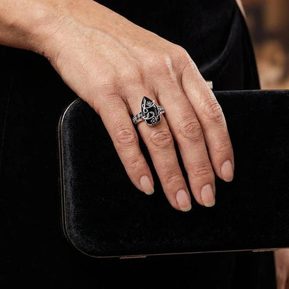 🌼 925 Silver Vintage Floral Black Gemstone Ring – Timeless Boho Elegance💍