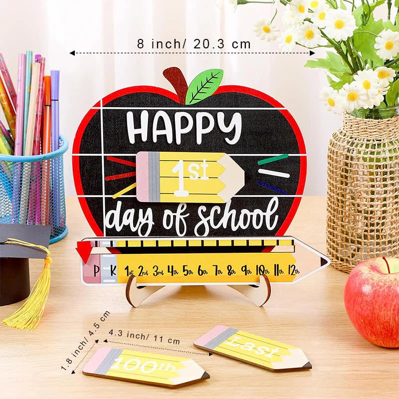 📚Interchangeable Wooden Back-to-School Sign – First, 100th & Last Day Milestone Photo Prop for Pre-K, Kindergarten, Elementary & K-12 Kids, Cute Pink Bow Classroom Decor & Gift🎀🎁
