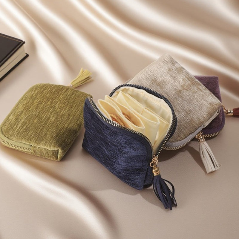 Mini Travel Jewellery Bag with Zip – Compact, Portable & Perfect for Rings, Earrings & Necklaces ✨
